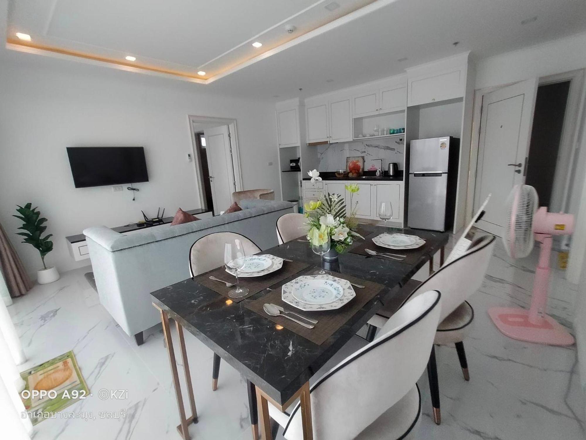 Beautiful Sea View 2 Bed - Luxury *